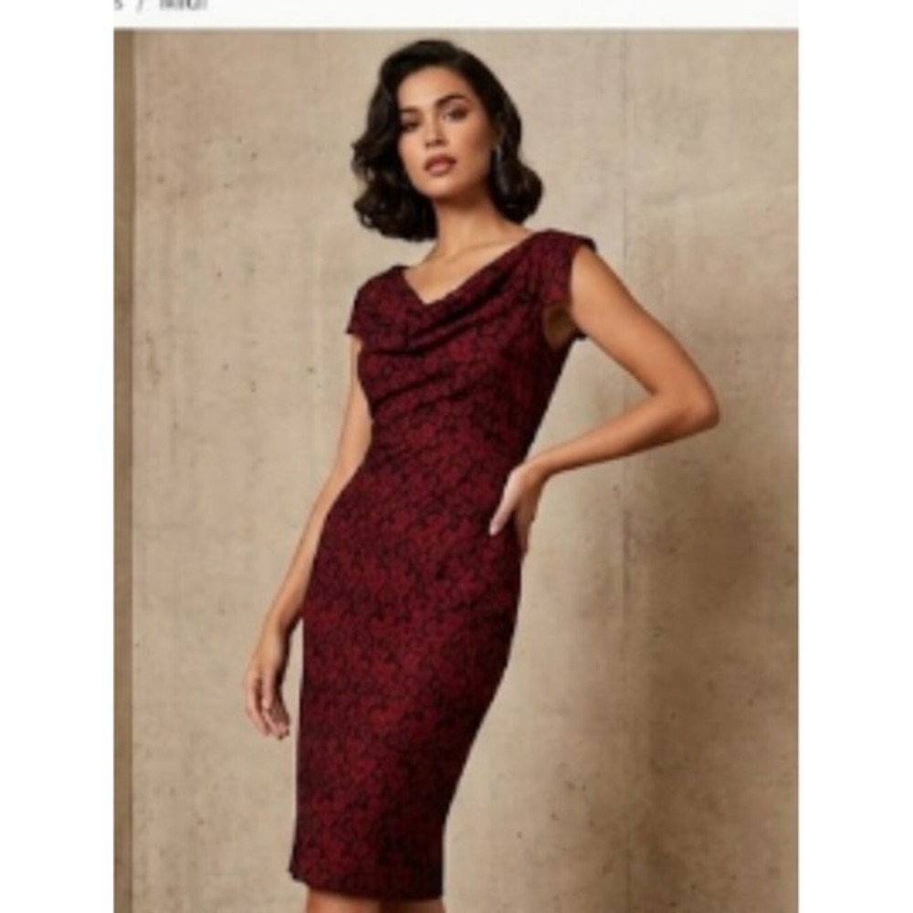 Black Halo Jackie O Red Lace Cotton Raschel Dress